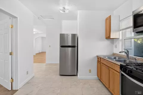 Entry Way - 236 S Humboldt St, Willits, CA 95490 photo 1 of 1