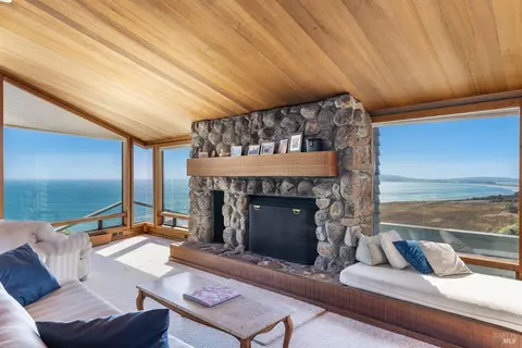 20011 Oyster Catcher Loop, Bodega Bay, CA 94923