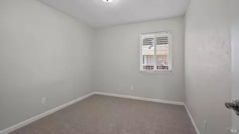 Bedroom - 850 E Cotati Ave #3, Cotati, CA 94931 photo 7 of 9