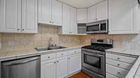 Kitchen - 850 E Cotati Ave #3, Cotati, CA 94931 photo 2 of 3