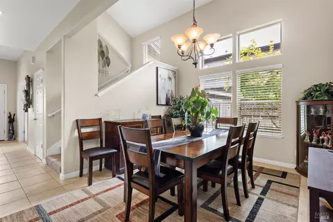 Dining - 110 John Roberts Dr, Cotati, CA 94931 photo 2 of 3