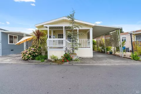 4691 Circle Dr, Santa Rosa, CA 95409