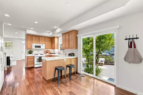 Kitchen - 8009 Ferrari Way, Windsor, CA 95492 photo 6 of 6