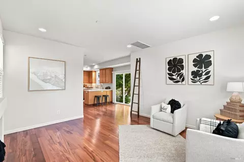 Living - 8009 Ferrari Way, Windsor, CA 95492 photo 2 of 2