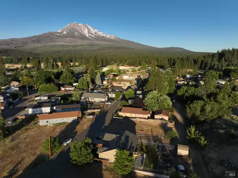563 Shasta Ave, Weed, CA 96094 photo 8