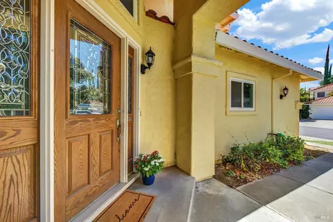 Entry Way - 107 Bald Eagle Dr, Vacaville, CA 95688 photo 1 of 9