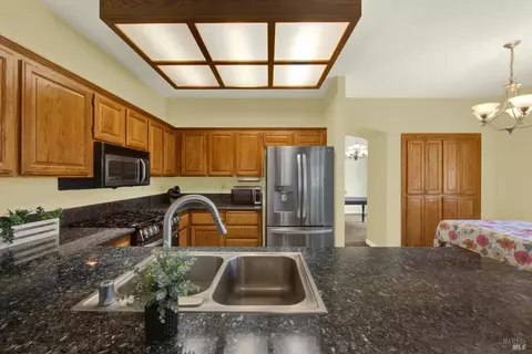 Kitchen - 107 Bald Eagle Dr, Vacaville, CA 95688 photo 2 of 9