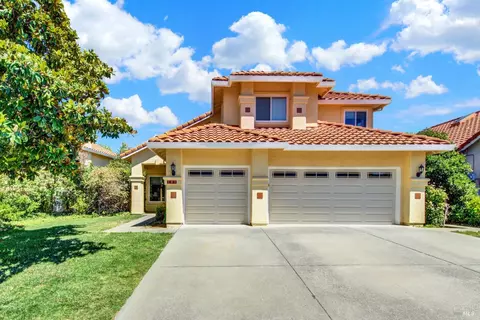 107 Bald Eagle Dr, Vacaville, CA 95688