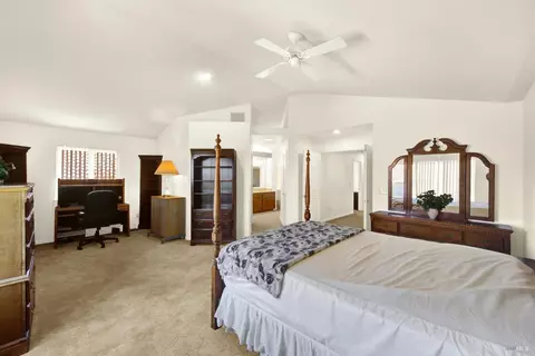 Bedroom - 107 Bald Eagle Dr, Vacaville, CA 95688 photo 3 of 8
