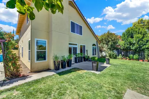 Exterior - 107 Bald Eagle Dr, Vacaville, CA 95688 photo 6 of 11