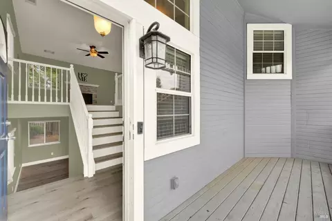 Entry Way - 620 Monk Ct, Dixon, CA 95620 photo 1 of 4