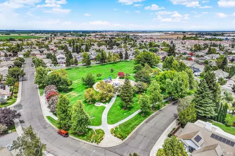 View/Area - 620 Monk Ct, Dixon, CA 95620 photo 4 of 4