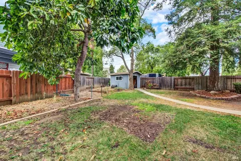 Exterior - 620 Monk Ct, Dixon, CA 95620 photo 25 of 27