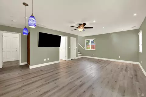 Living - 620 Monk Ct, Dixon, CA 95620 photo 15 of 16
