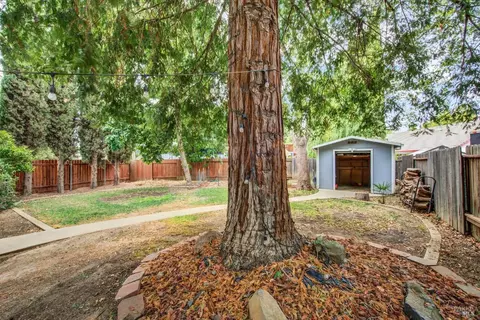 Exterior - 620 Monk Ct, Dixon, CA 95620 photo 18 of 27