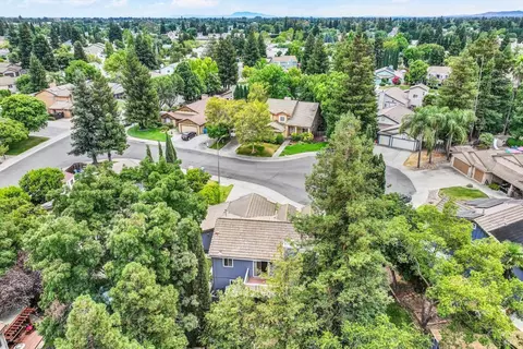 View/Area - 620 Monk Ct, Dixon, CA 95620 photo 3 of 4