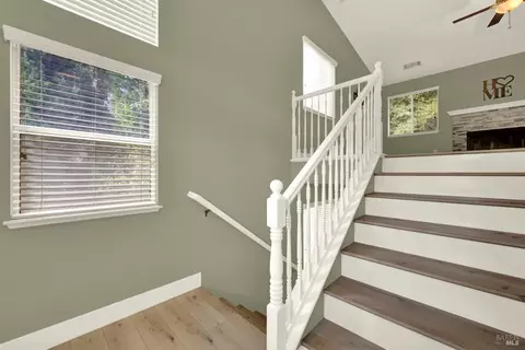 Entry Way - 620 Monk Ct, Dixon, CA 95620 photo 3 of 4