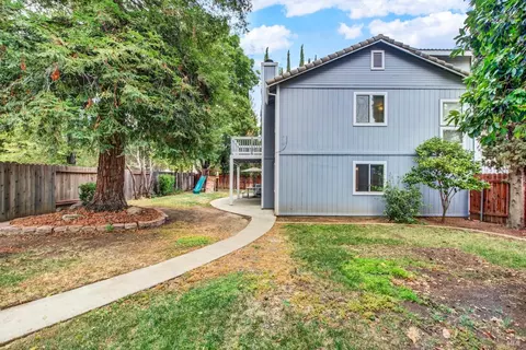 Exterior - 620 Monk Ct, Dixon, CA 95620 photo 23 of 27