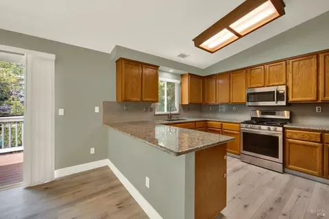 Kitchen - 620 Monk Ct, Dixon, CA 95620 photo 1 of 11