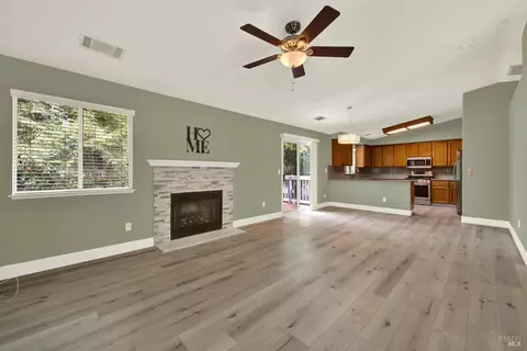 Living - 620 Monk Ct, Dixon, CA 95620 photo 1 of 16