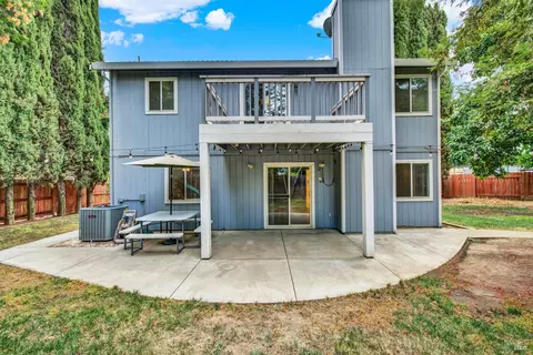 Exterior - 620 Monk Ct, Dixon, CA 95620 photo 17 of 27