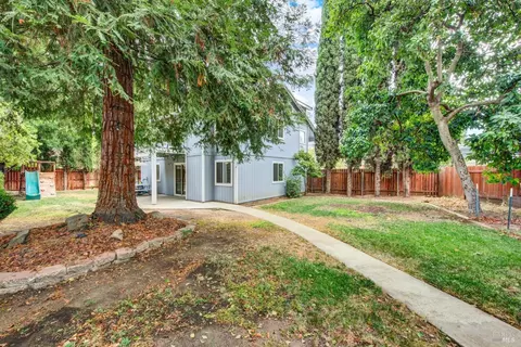 Exterior - 620 Monk Ct, Dixon, CA 95620 photo 22 of 27