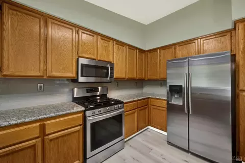 Kitchen - 620 Monk Ct, Dixon, CA 95620 photo 11 of 11