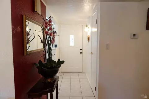 Entry Way - 303 Dahlia St, Fairfield, CA 94533 photo 1 of 3