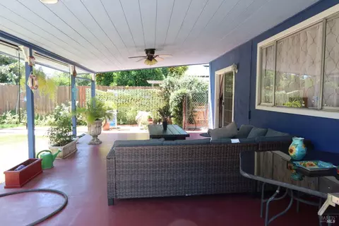 Exterior - 303 Dahlia St, Fairfield, CA 94533 photo 7 of 10