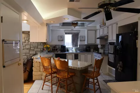 Kitchen - 303 Dahlia St, Fairfield, CA 94533 photo 1 of 7