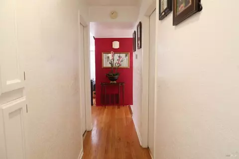 Entry Way - 303 Dahlia St, Fairfield, CA 94533 photo 3 of 3