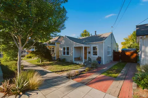 1620 Spencer St, Napa, CA 94559