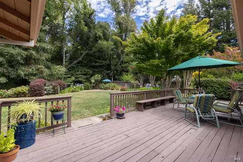 2642 W Pueblo Ave, Napa, CA 94558