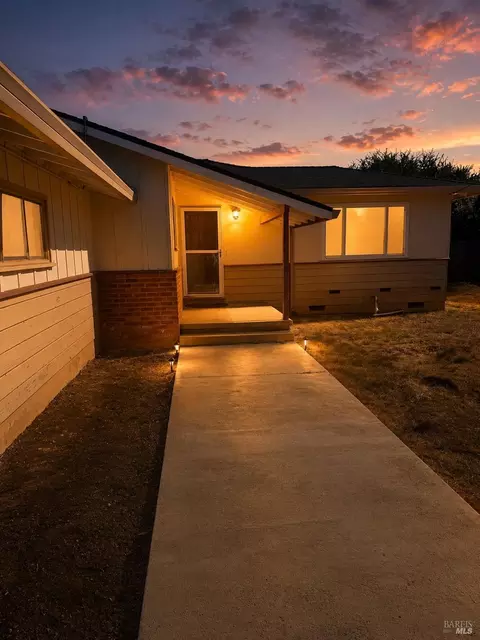 38 Alta Loma Dr, American Canyon, CA 94503