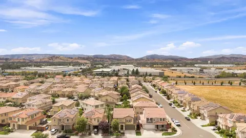 View/Area - 490 Epic St, Vacaville, CA 95688 photo 2 of 7