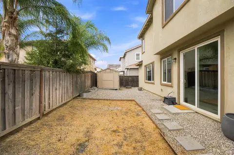 Exterior - 490 Epic St, Vacaville, CA 95688 photo 7 of 8