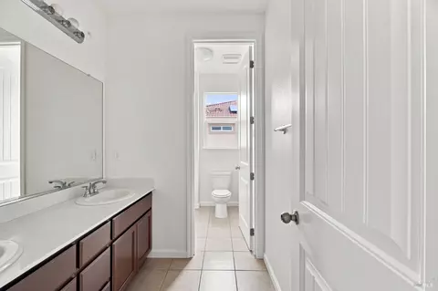 Entry Way - 490 Epic St, Vacaville, CA 95688 photo 7 of 8