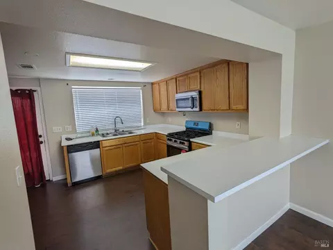 Kitchen - 702 Daniels Ave, Vallejo, CA 94590 photo 1 of 2