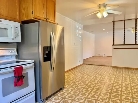 Kitchen - 214 Ash St, Vacaville, CA 95688 photo 7 of 8