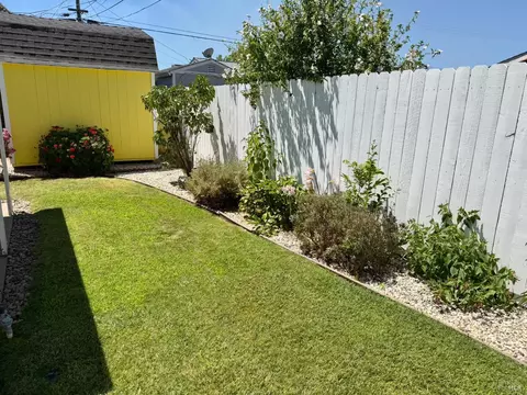 Exterior - 214 Ash St, Vacaville, CA 95688 photo 10 of 14