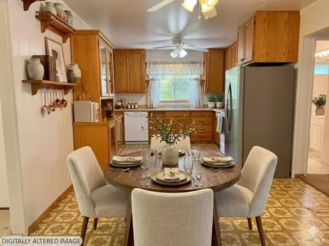 Dining - 214 Ash St, Vacaville, CA 95688 photo 1 of 1