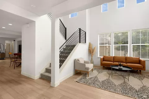 Entry Way - 374 Decanter Cir, Windsor, CA 95492 photo 2 of 3