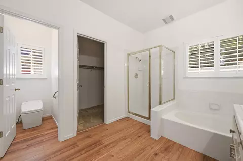 Bath - 741 Emerald Bay Dr, Fairfield, CA 94534 photo 4 of 6
