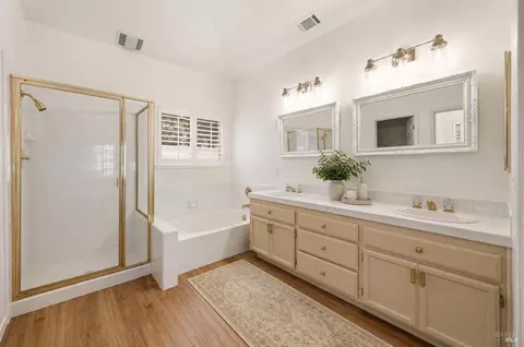 Bath - 741 Emerald Bay Dr, Fairfield, CA 94534 photo 1 of 6