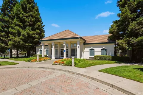Exterior - 741 Emerald Bay Dr, Fairfield, CA 94534 photo 11 of 12