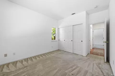Bedroom - 741 Emerald Bay Dr, Fairfield, CA 94534 photo 4 of 5