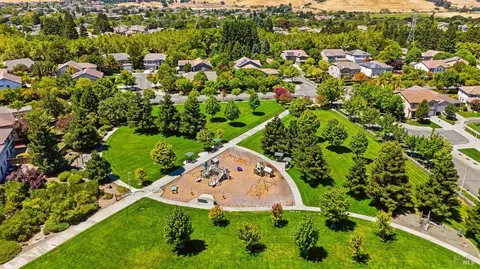 View/Area - 741 Emerald Bay Dr, Fairfield, CA 94534 photo 8 of 11