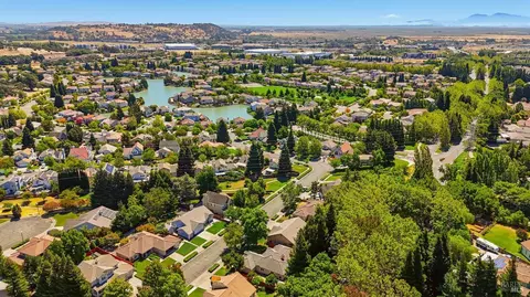 View/Area - 741 Emerald Bay Dr, Fairfield, CA 94534 photo 4 of 11