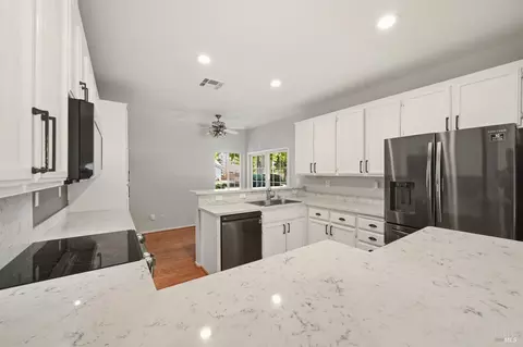Kitchen - 741 Emerald Bay Dr, Fairfield, CA 94534 photo 2 of 3