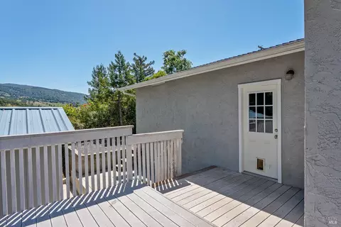 Exterior - 800 Riverside Dr, Ukiah, CA 95482 photo 12 of 15